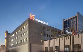 Swiss-Belhotel Harbour Bay